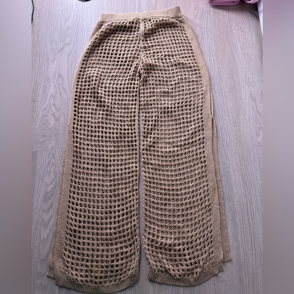 Loose fitting knitted bikini cover up! Perfect for a beach day or vacation!